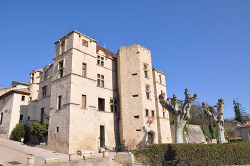 Le Château de Château-Arnoux Le Château de Château-Arnoux