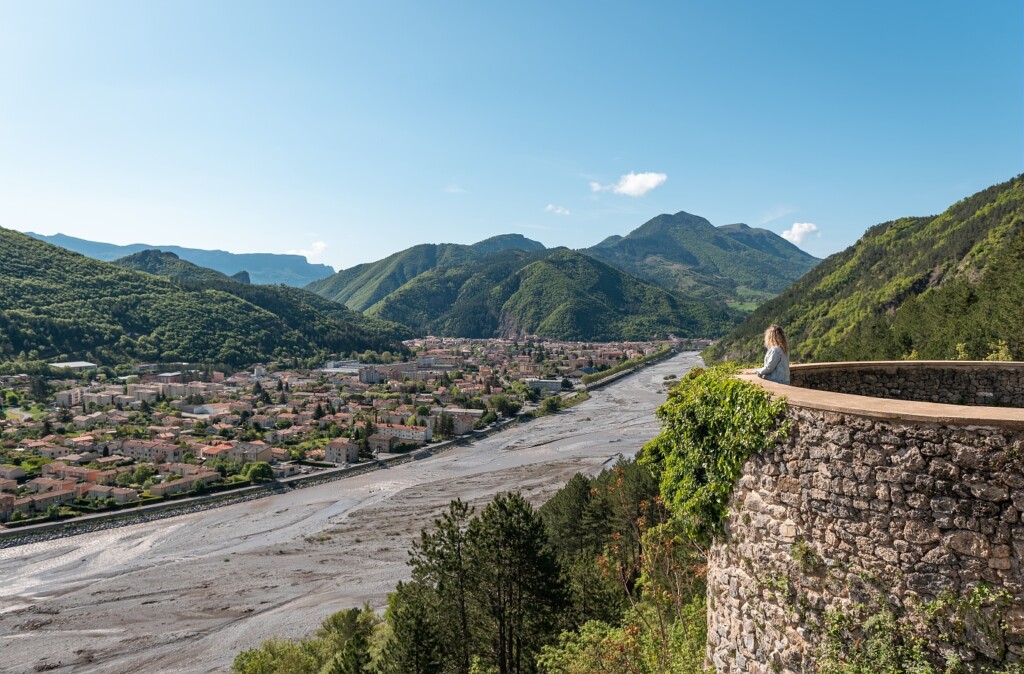 Vue sur Digne-les-Bains depuis le musée promenade de Digne-les-Bains