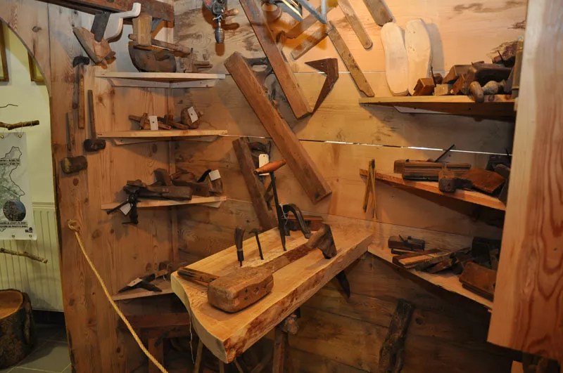 Musée maison du bois à Méolans Revel