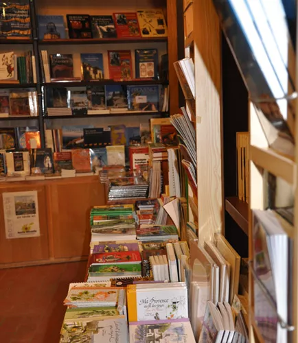 librairie du Musée de Salagon